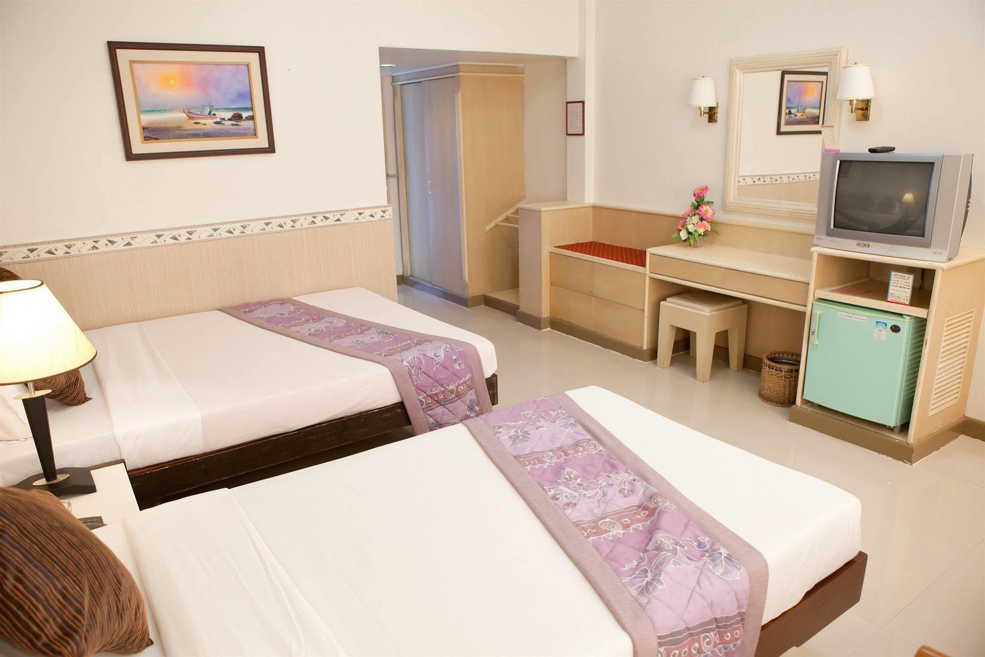 Tanyong Hotel Narathiwat Bagian luar foto