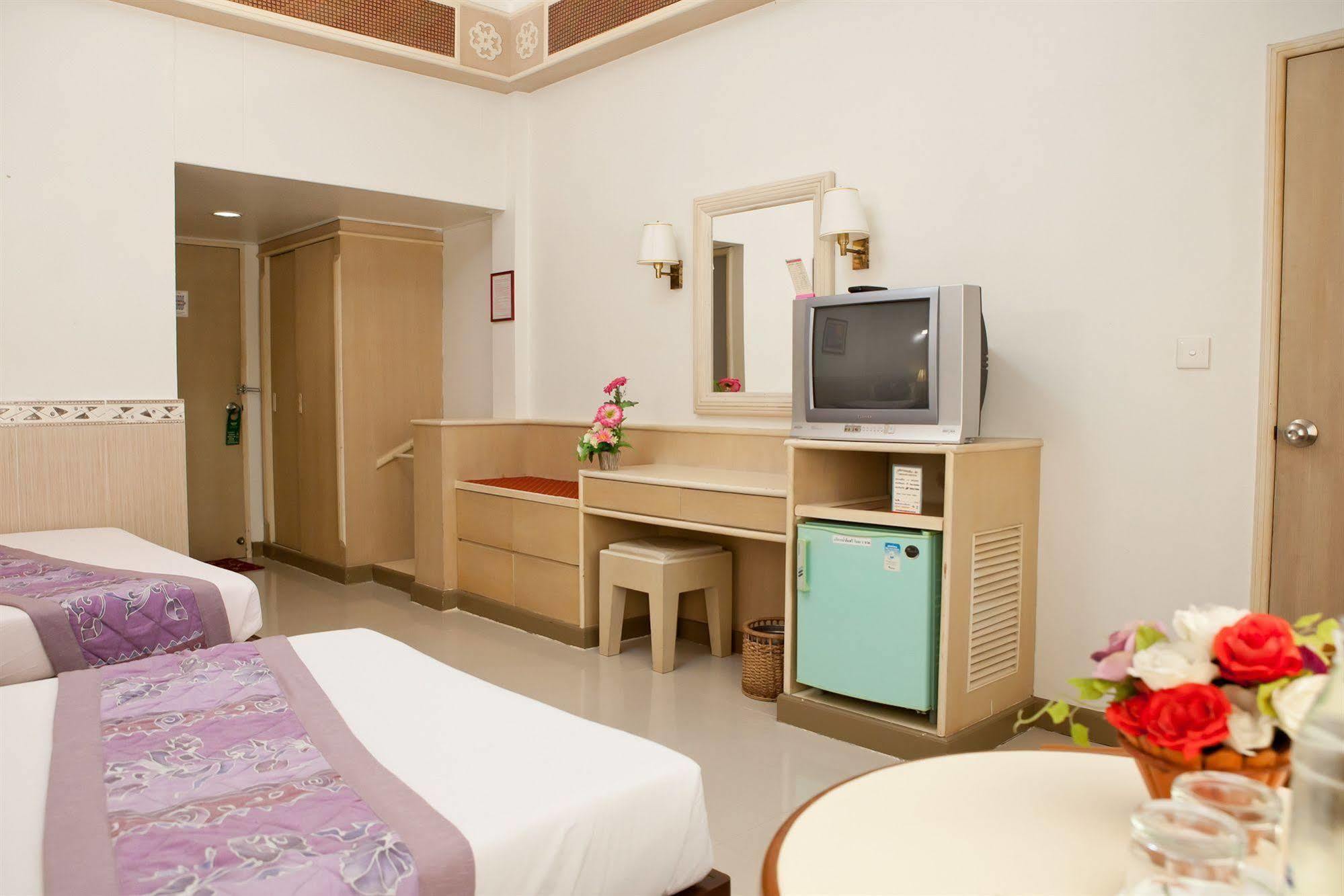 Tanyong Hotel Narathiwat Bagian luar foto